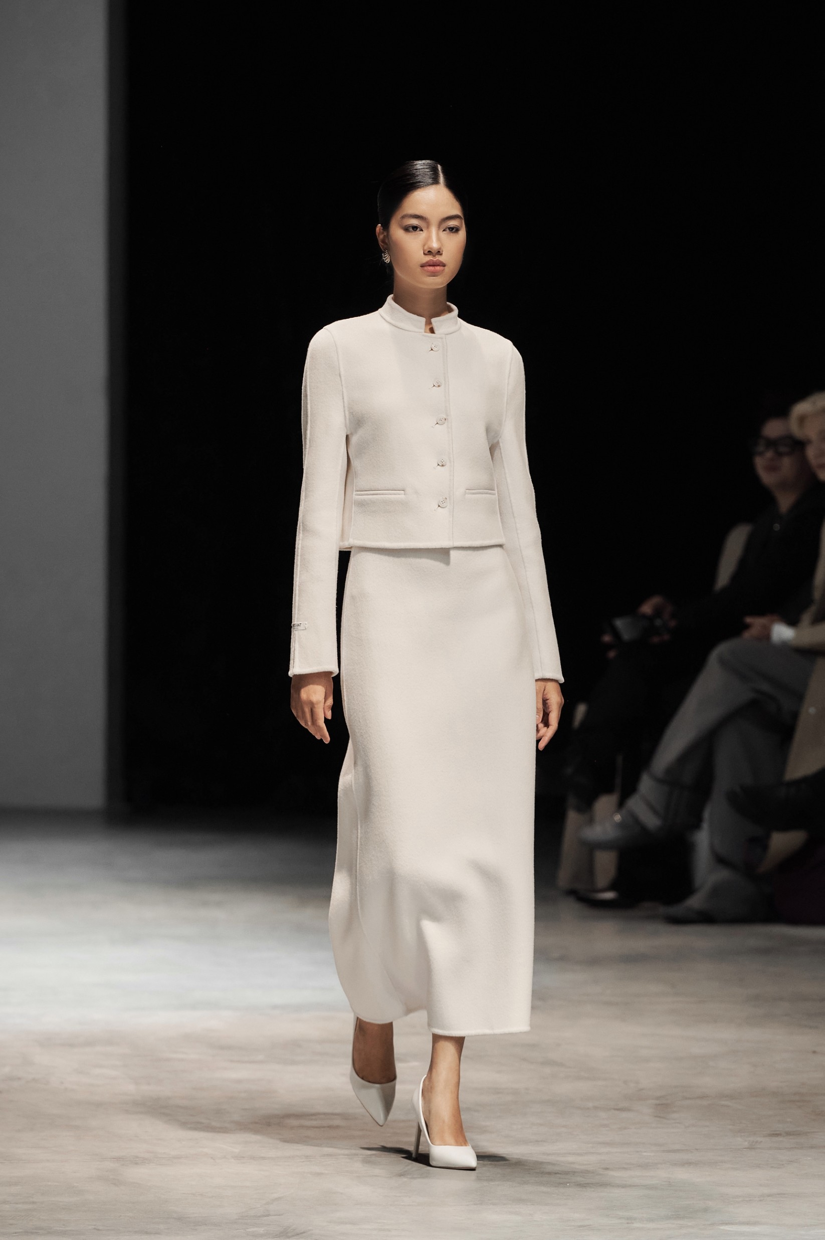 FASHION SHOW I WHITE ANT WINTER HOLIDAY’25 COLLECTION gallery 3