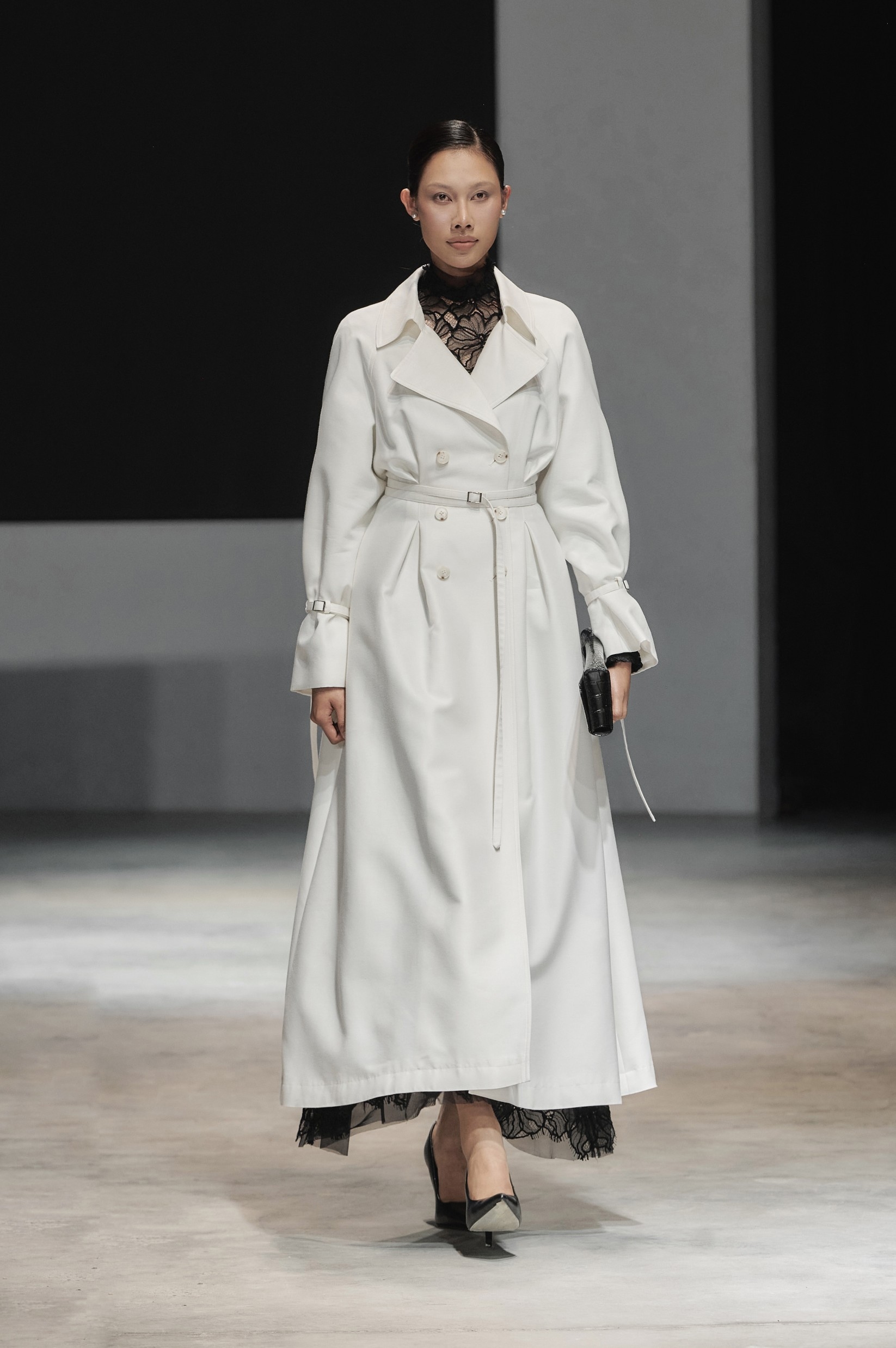 FASHION SHOW I WHITE ANT WINTER HOLIDAY’25 COLLECTION gallery 14