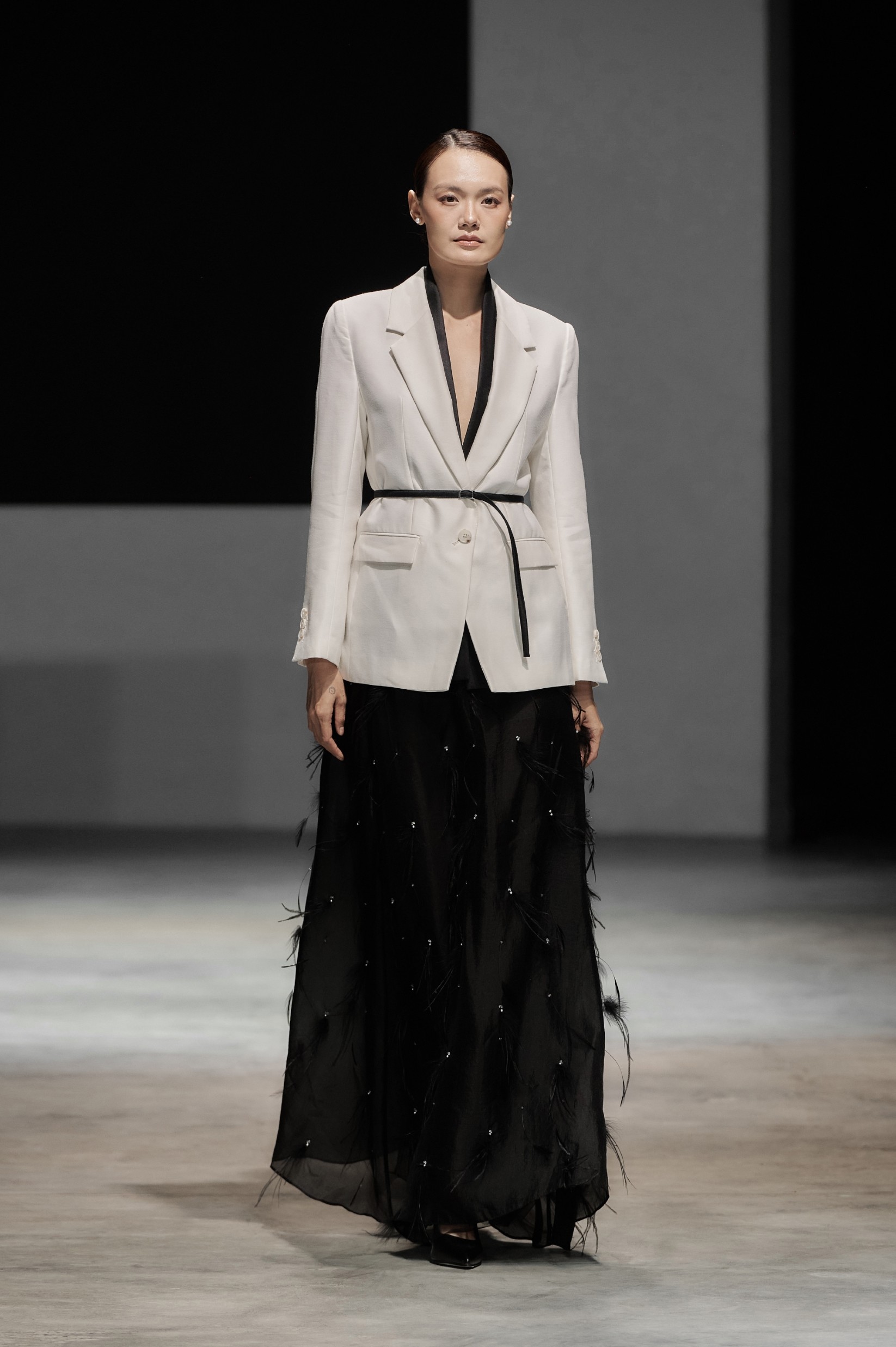 FASHION SHOW I WHITE ANT WINTER HOLIDAY’25 COLLECTION gallery 15
