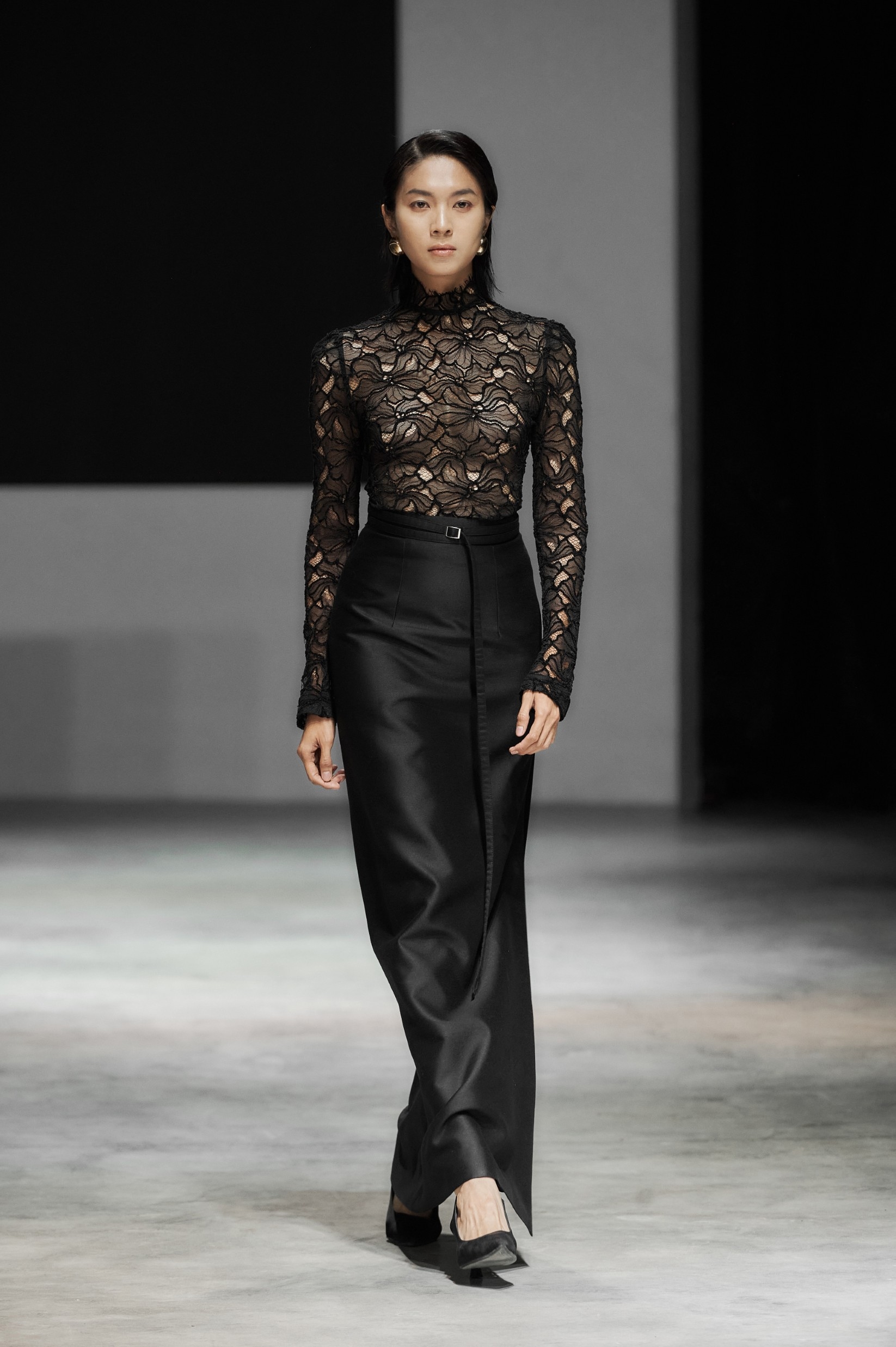 FASHION SHOW I WHITE ANT WINTER HOLIDAY’25 COLLECTION gallery 18