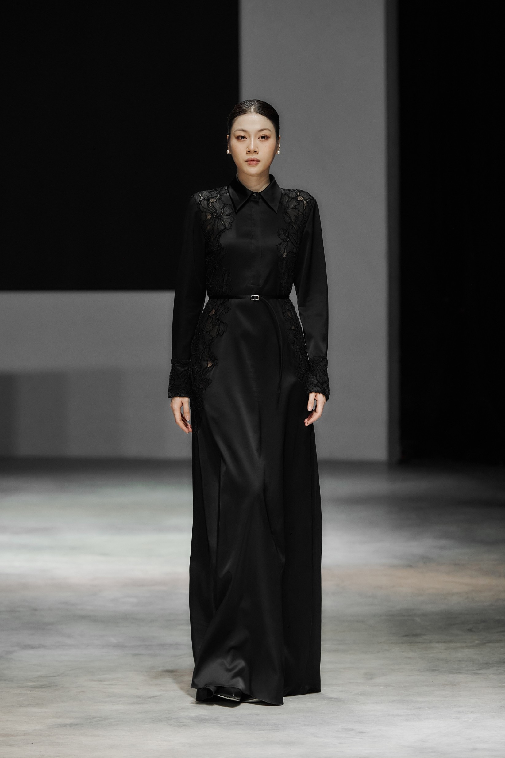 FASHION SHOW I WHITE ANT WINTER HOLIDAY’25 COLLECTION gallery 19