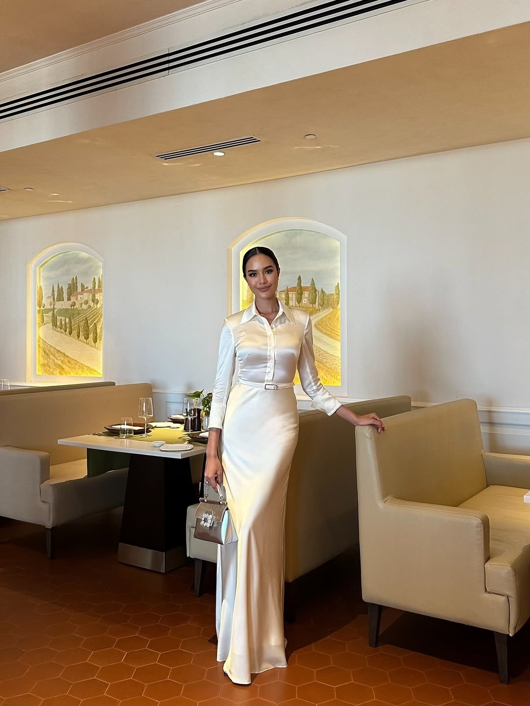 WEAR WHITE ANT gallery 22